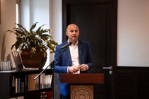 8_kerteszetrol_pedagogusoknak_es_szuloknek_2026-2